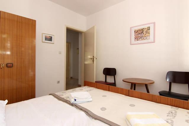 Eco-Apartments With Nice Garden Baska Voda Bagian luar foto